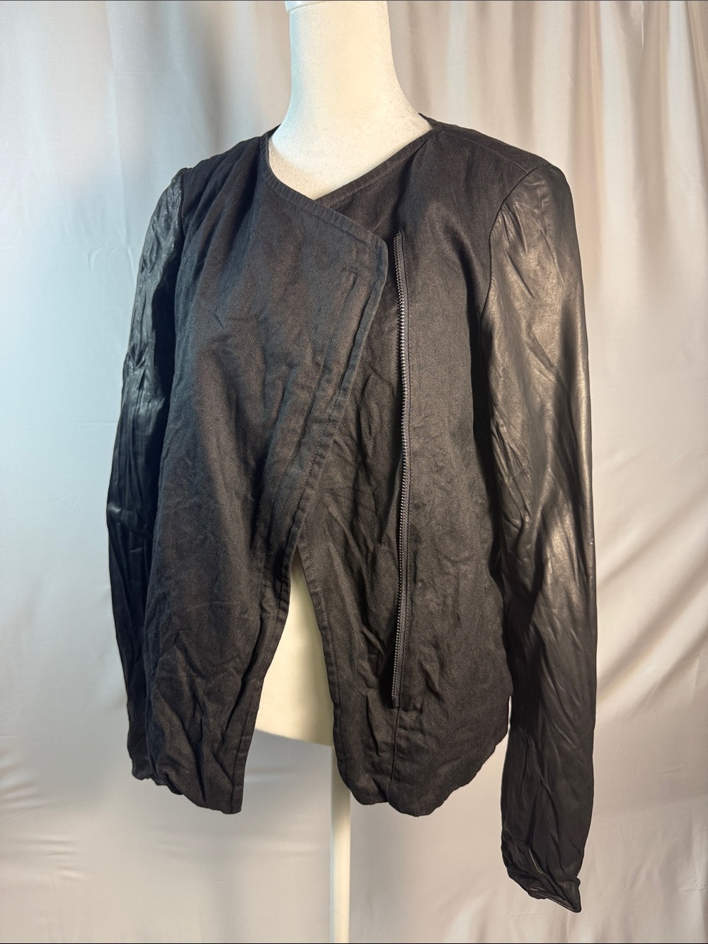 Vince Black Mixed-Media Leather-Sleeve Jacket
